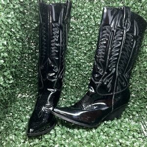 FashionNova cowboy boots